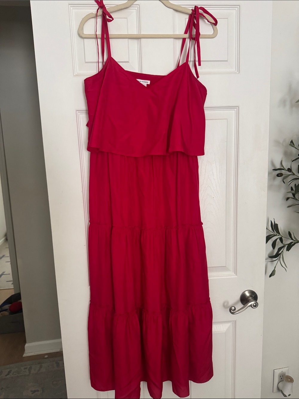 Club Monaco Fuchsia Tie-Shoulder Tiered Maxi Dress